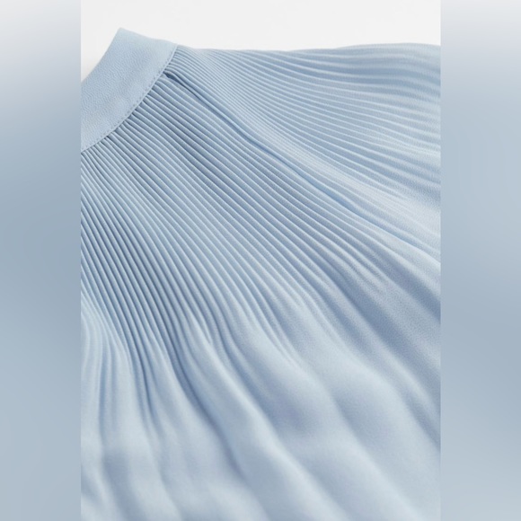 H&M Light Blue Pleated Blouse - Picture 2 of 9